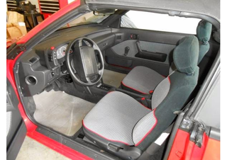 Illustration for article titled Is This 1991 Geo Metro LSi A Time Capsule Or Time Bomb?